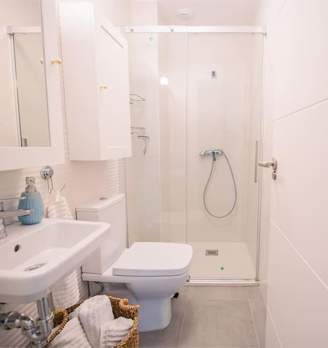Nautilus Beach Apartment - Apartamento Azul 로타 외부 사진